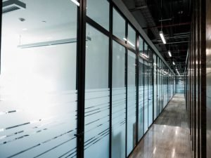 Divisórias de Vidro em América