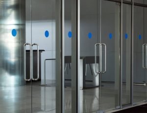 Porta de Vidro em Itinga