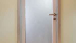 Porta de Vidro em João Costa