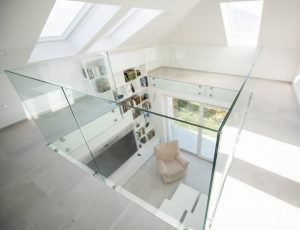 Sacadas de Vidro em Comasa