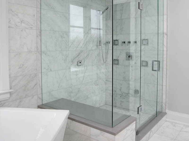 Box de Vidro em Zona Industrial Tupy